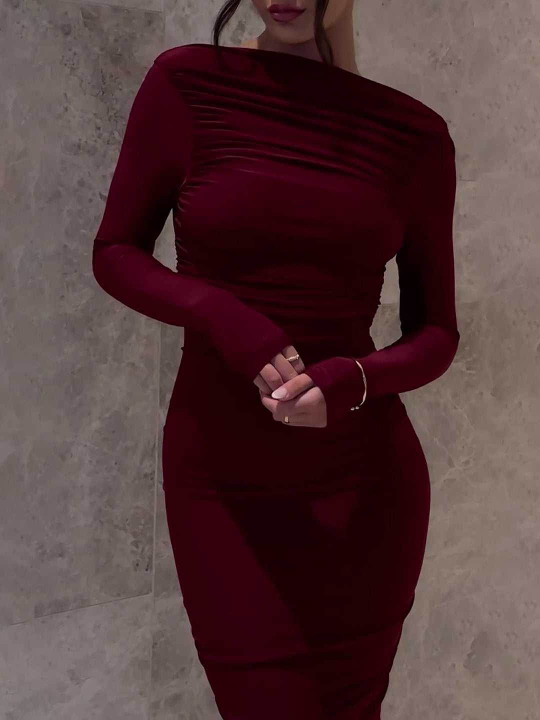 Red Backless Long-sleeved Maxi Dress